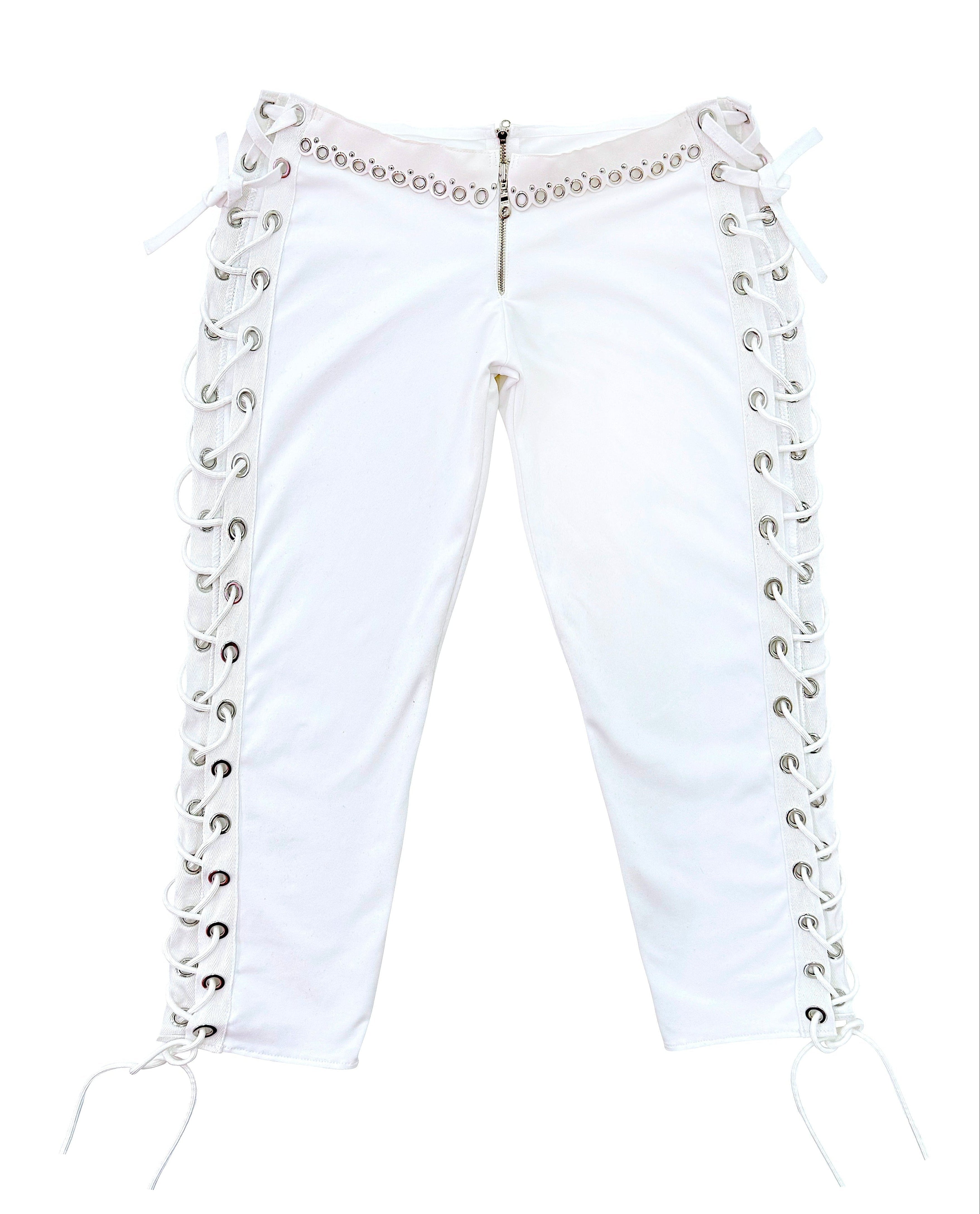 PANTALON EN DENTELLE ANGELIKA CAPRI