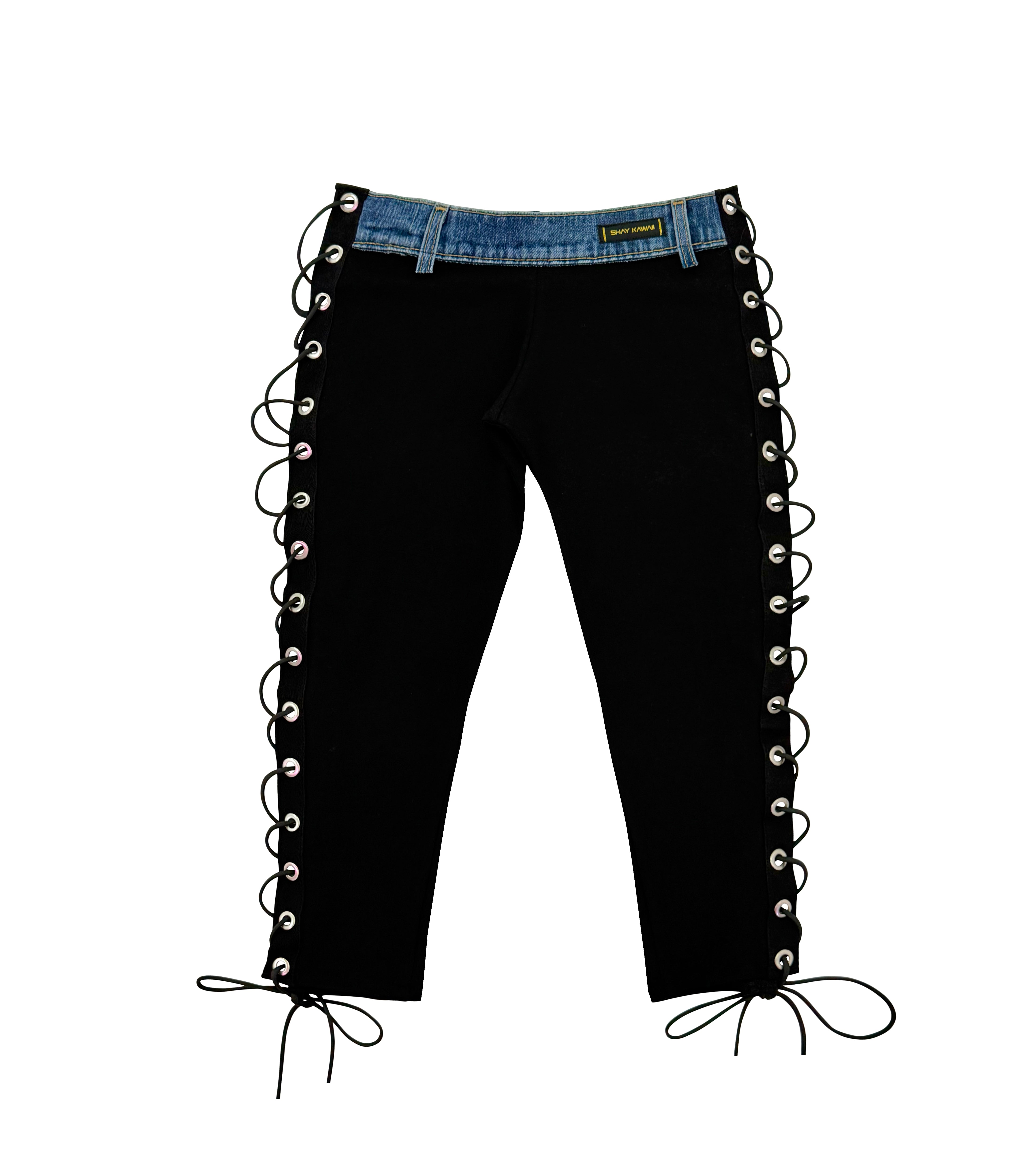 PANTALON CAPRI EN DENTELLE AN 2000