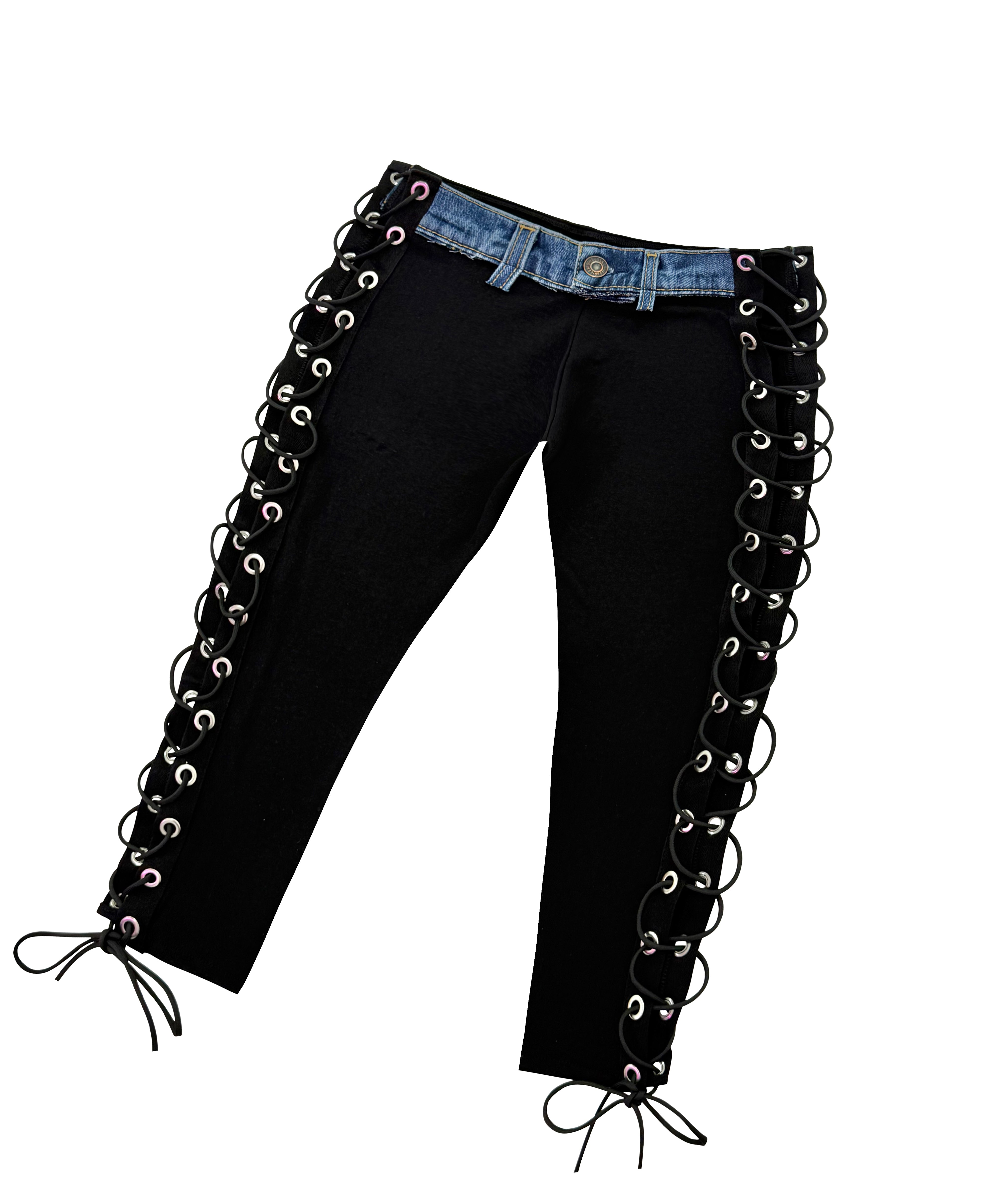 PANTALON CAPRI EN DENTELLE AN 2000